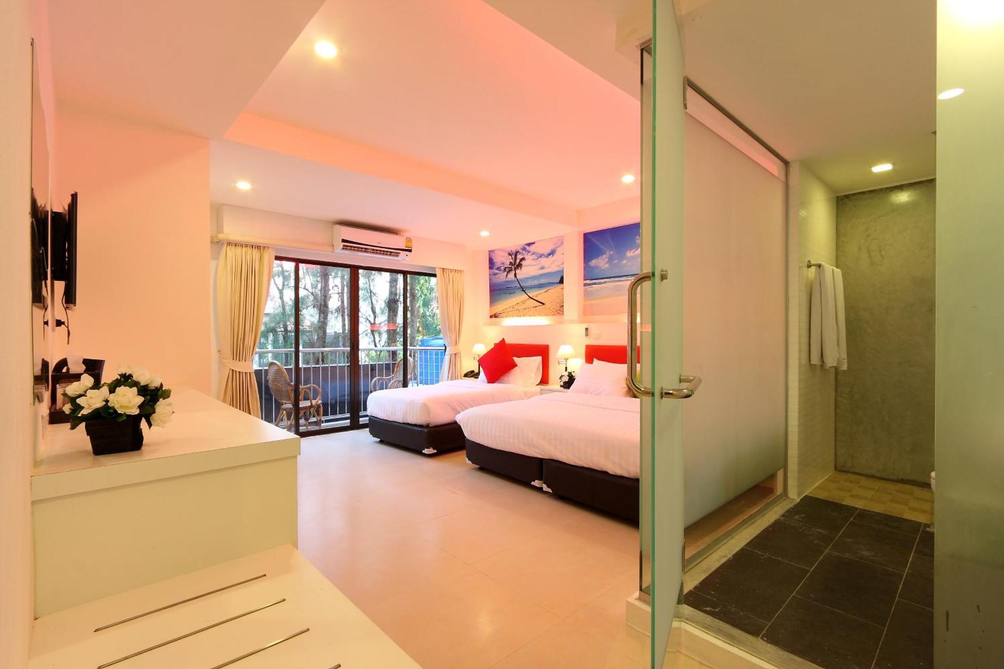 Armoni Patong Beach Hotel Exterior photo