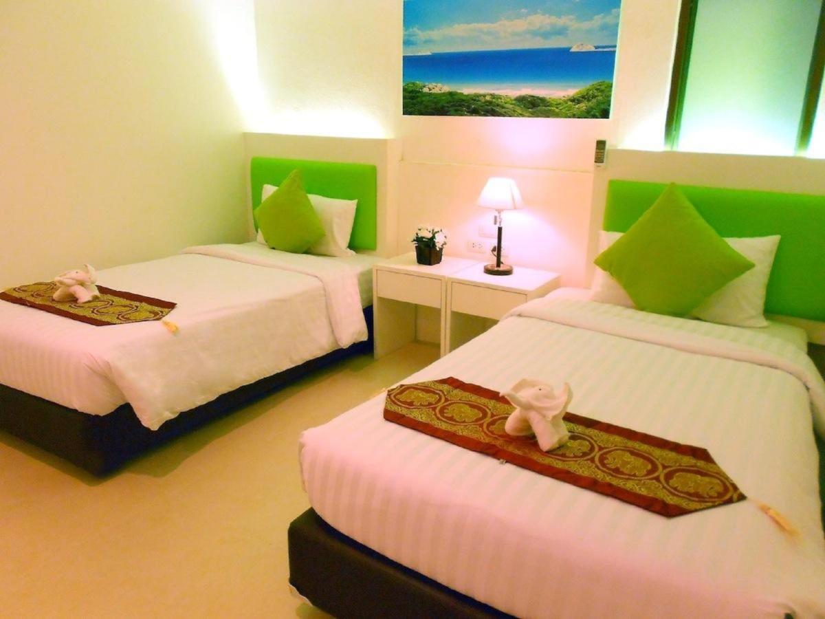 Armoni Patong Beach Hotel Exterior photo